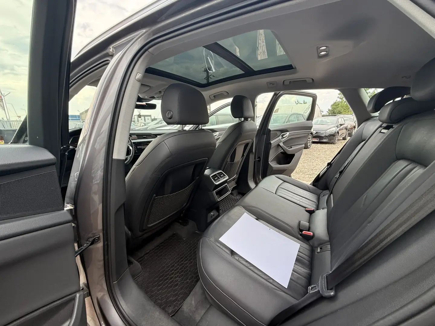 Audi E tron 50 QUATTRO 50 PLUS LAUNCH EDITION 71 KW