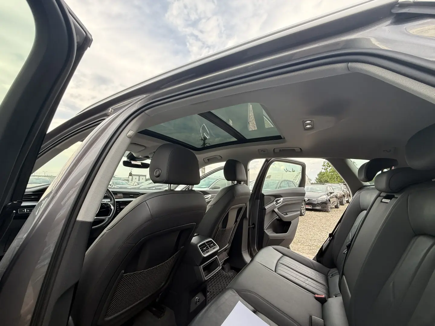 Audi E tron 50 QUATTRO 50 PLUS LAUNCH EDITION 71 KW
