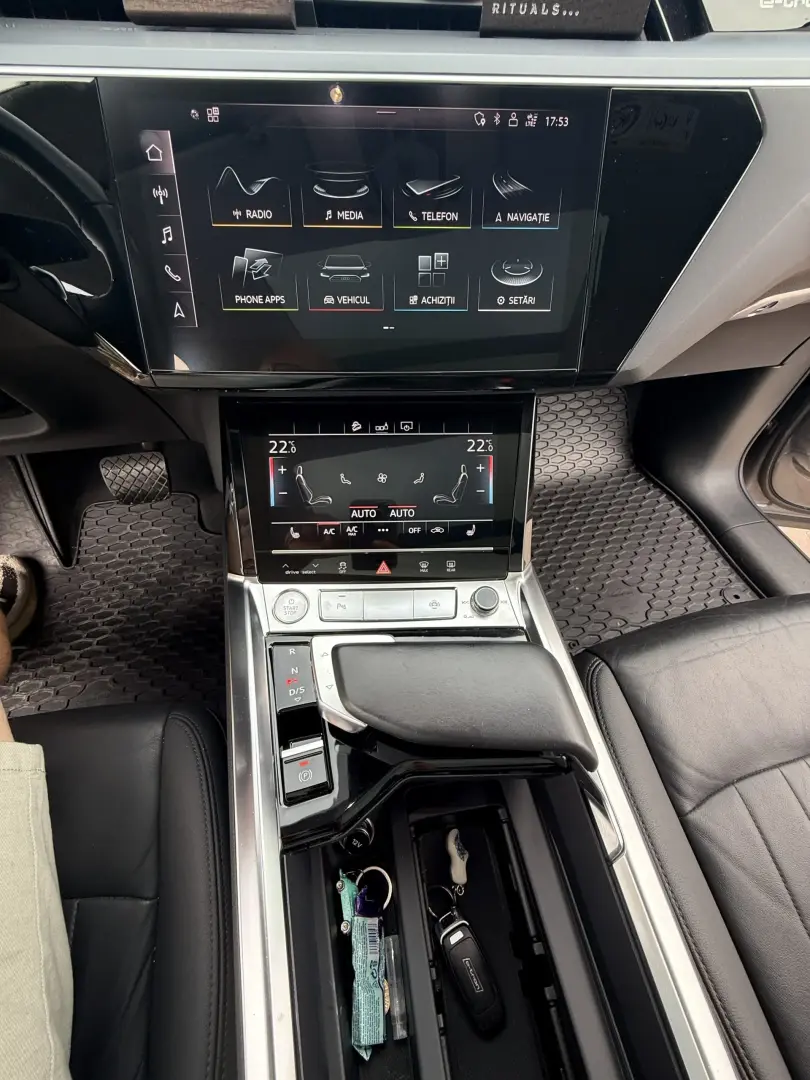 Audi E tron 50 QUATTRO 50 PLUS LAUNCH EDITION 71 KW