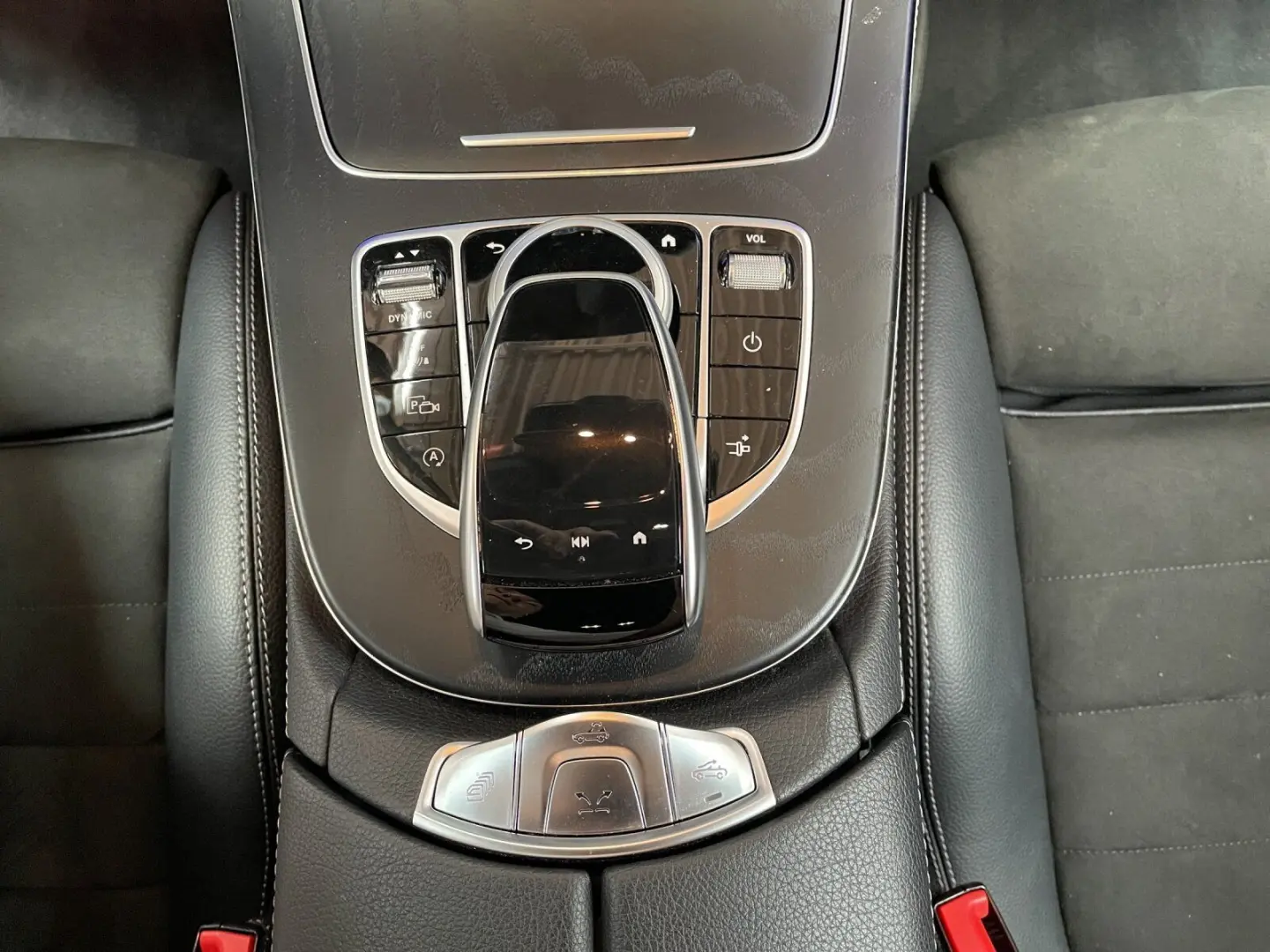 E 200 AMG+NIGHT+KAMERA+MBUX-HIGHEND+WIDE+LED+SHZ