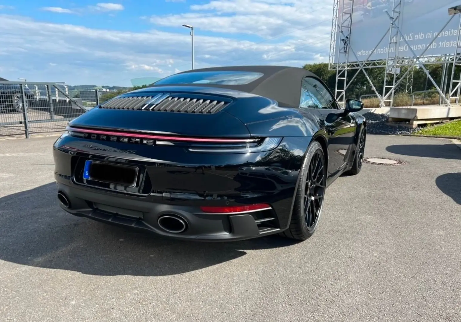 911 (992) 4 GTS Cabrio - Vollleder - LED - Bose 
