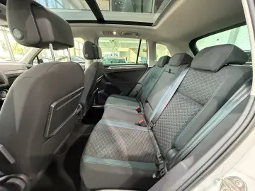 Tiguan IQ.DRIVE*4Motion*R-line*360°*Pano*HUD*