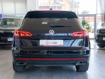 Volkswagen Touareg 3.0TDI 4Motion Tiptronic 