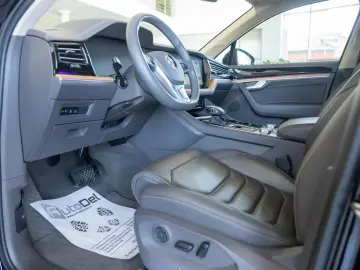 Volkswagen Touareg 3.0TDI 4Motion Tiptronic  Atmosphere