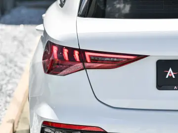 RS3 Sportback 2.5 TFSI Pano* Matrix* 280 km/h*