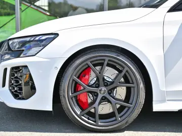 RS3 Sportback 2.5 TFSI Pano* Matrix* 280 km/h*