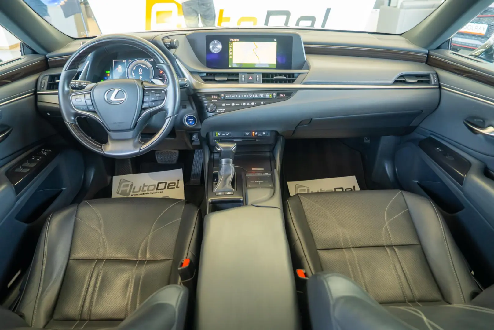 Lexus ES 300h 2.5 Hybrid Automat