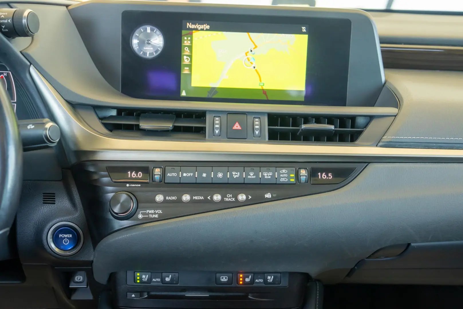 Lexus ES 300h 2.5 Hybrid Automat