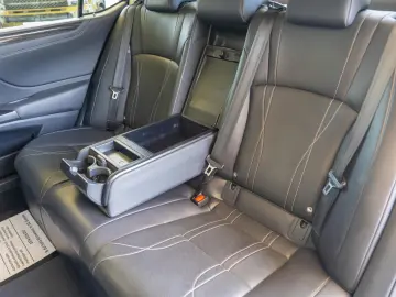 Lexus ES 300h 2.5 Hybrid Automat