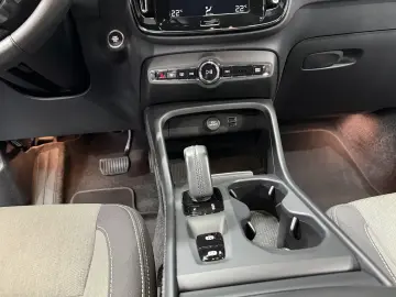 Volvo XC 40 T2 AT8 Momentum