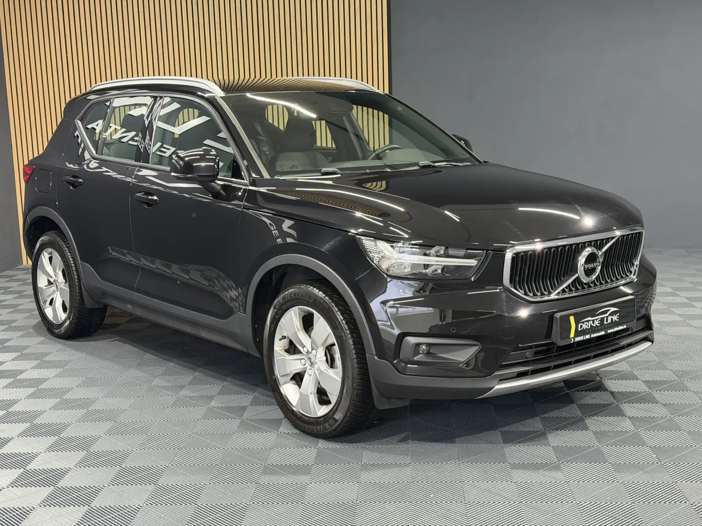 Volvo XC 40 T2 AT8 Momentum
