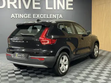 Volvo XC 40 T2 AT8 Momentum