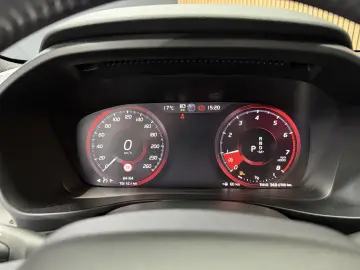 Volvo XC 40 T2 AT8 Momentum