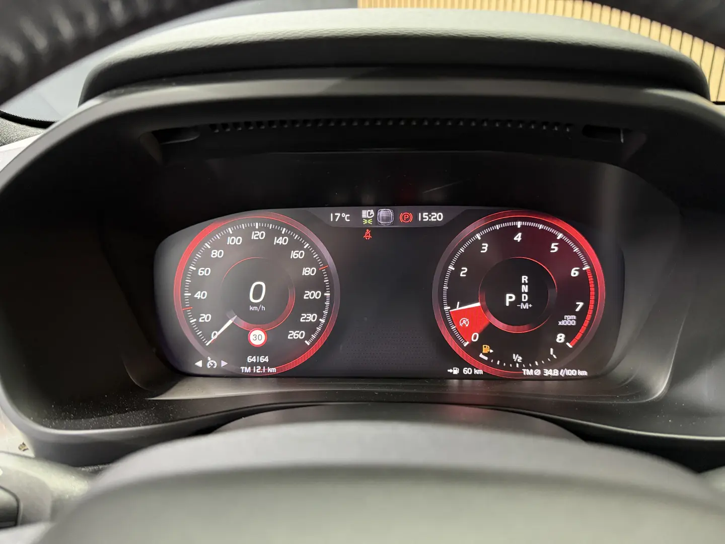 Volvo XC 40 T2 AT8 Momentum