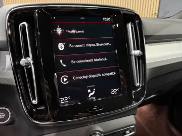 Volvo XC 40 T2 AT8 Momentum