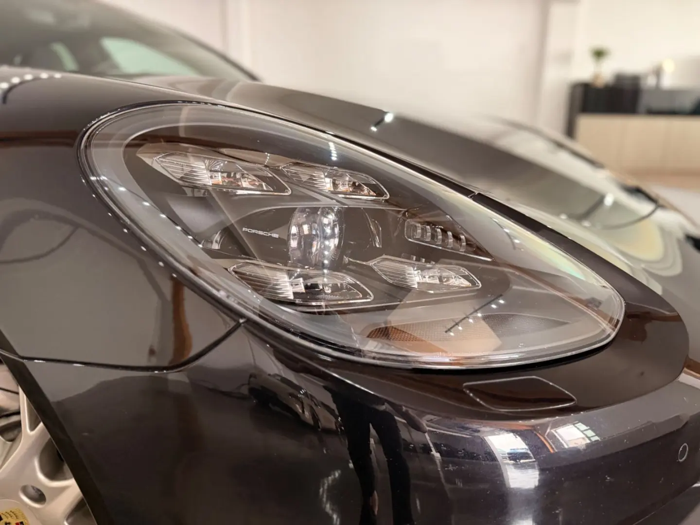 Panamera 4 E-Hybrid Edition 10 Soft Close Matrix