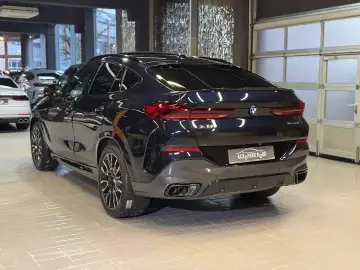 BMW X6 40i xD M Sport Pro~PANO SKY~H&K~360~HUD~21