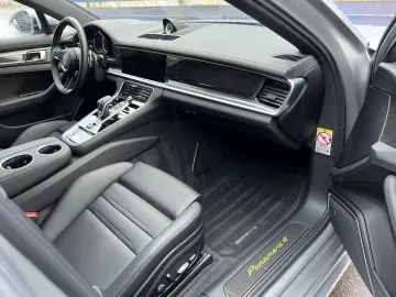 Panamera 4 E-Hyb #SPORT DESIGN CARBON NP171.000€
