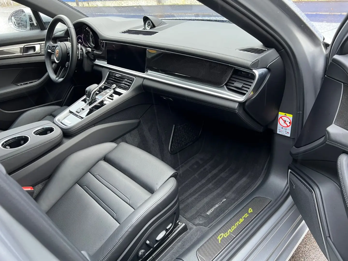 Panamera 4 E-Hyb #SPORT DESIGN CARBON NP171.000€