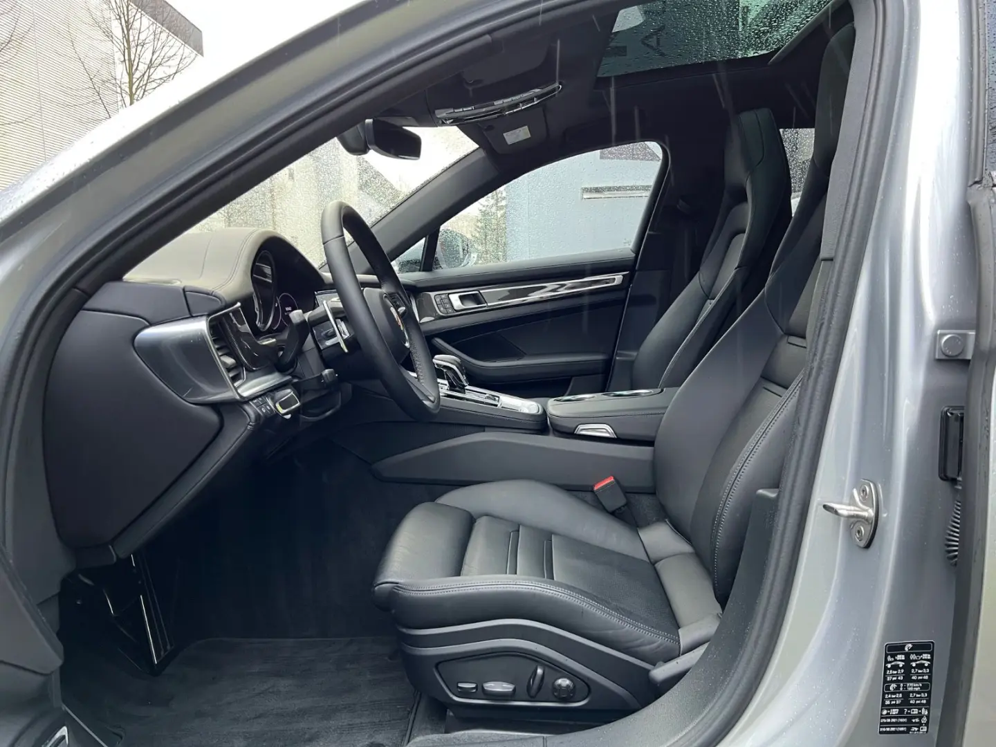 Panamera 4 E-Hyb #SPORT DESIGN CARBON NP171.000€