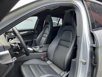Panamera 4 E-Hyb #SPORT DESIGN CARBON NP171.000€