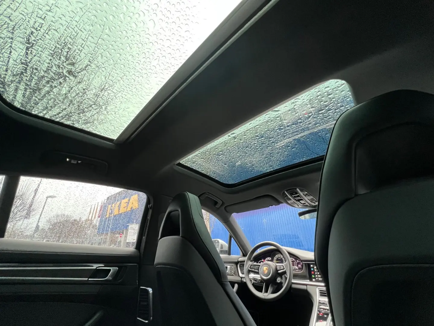 Panamera 4 E-Hyb #SPORT DESIGN CARBON NP171.000€