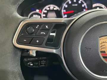 Cayenne Exklusive Manufaktur HUD Leder BOSE Pano