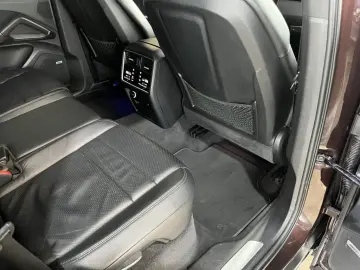 Cayenne Exklusive Manufaktur HUD Leder BOSE Pano