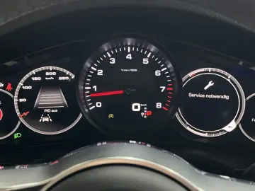Cayenne Exklusive Manufaktur HUD Leder BOSE Pano