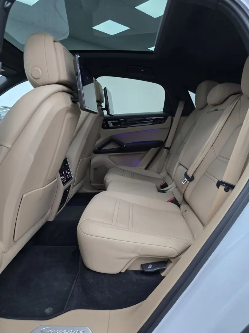 Cayenne Coupe Platinum Edition*Porsche Approved*
