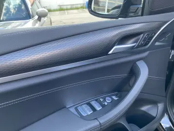 X3 M40i DA Prof PA+ HUD Pano AHK Komfzg Laser Hi