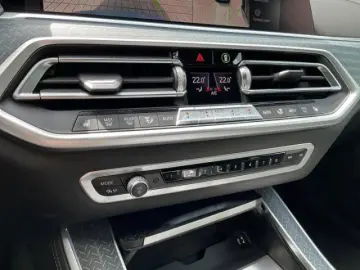 X5 xDrive45e M Sport HUD NightVi. AHK Laser Pano