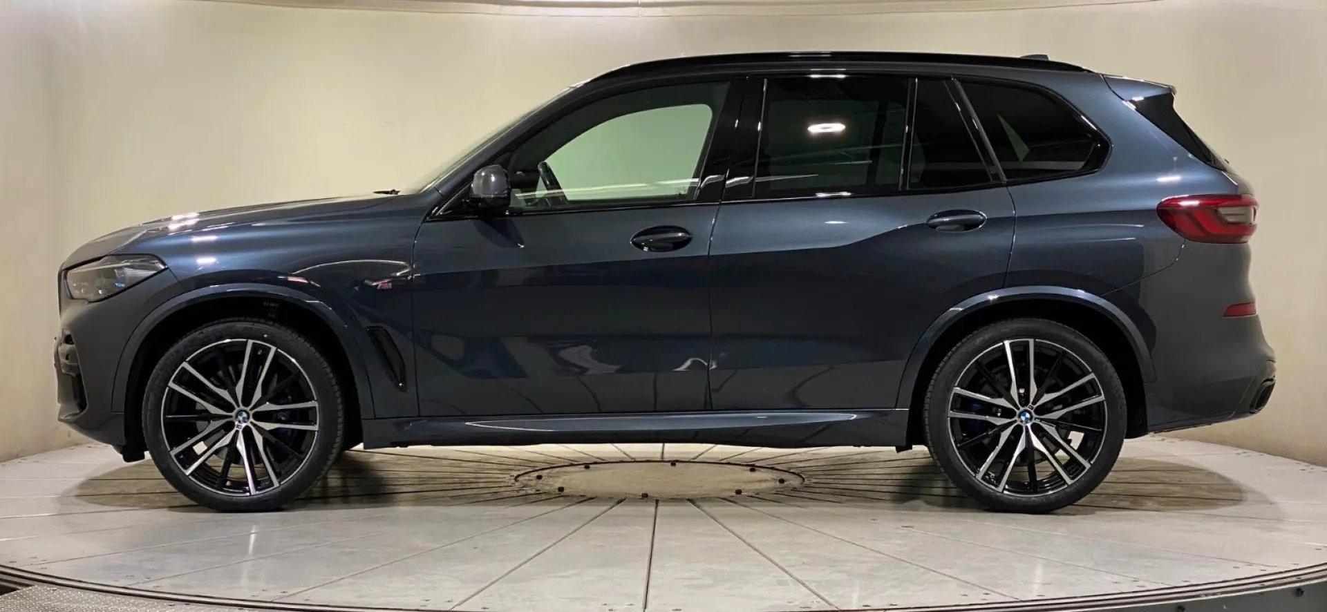 X5 M50i ACC PA+ 360° HK Pano Laser WLAN 22