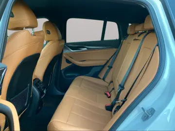 X4 M40i Navi Kamera Sportsitze HiFi LED