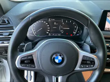 X4 M40i Navi Kamera Sportsitze HiFi LED