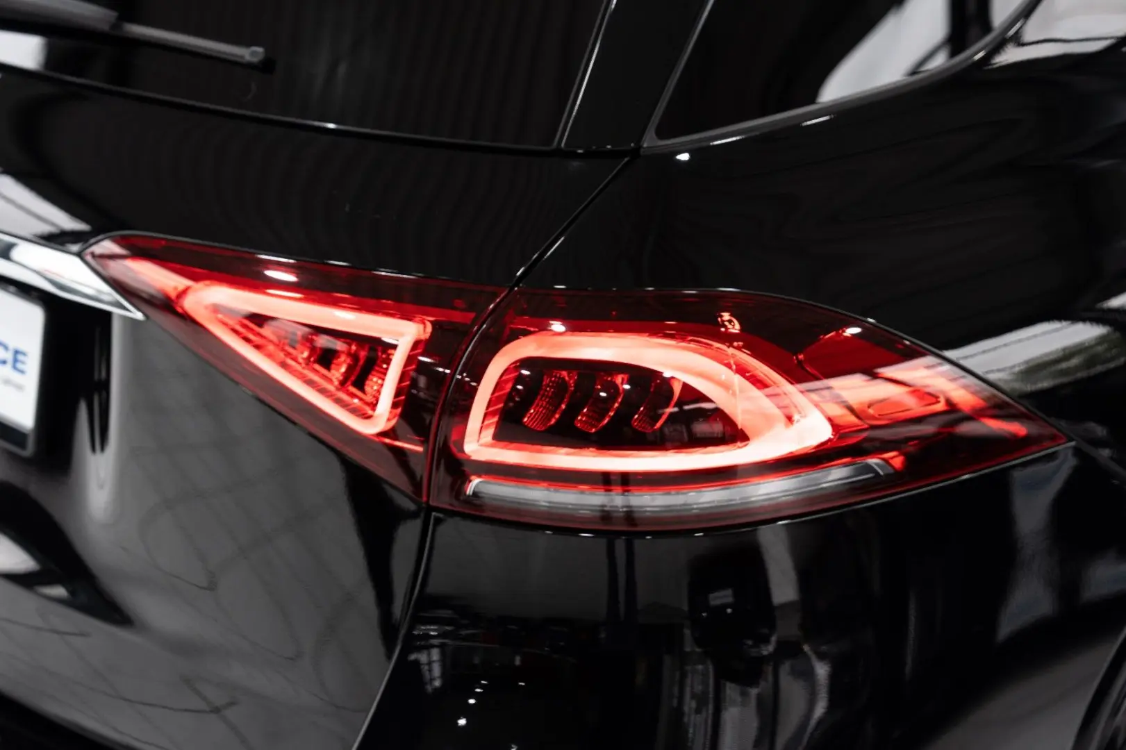 GLE 350 e 4M*AMG-LINE*NIGHT*LEDER*NAVI*21
