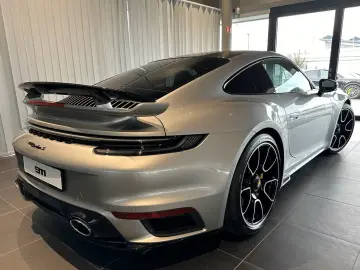 Porsche 992 (911) Turbo S/Leichtbau-Paket/Carbon/PA
