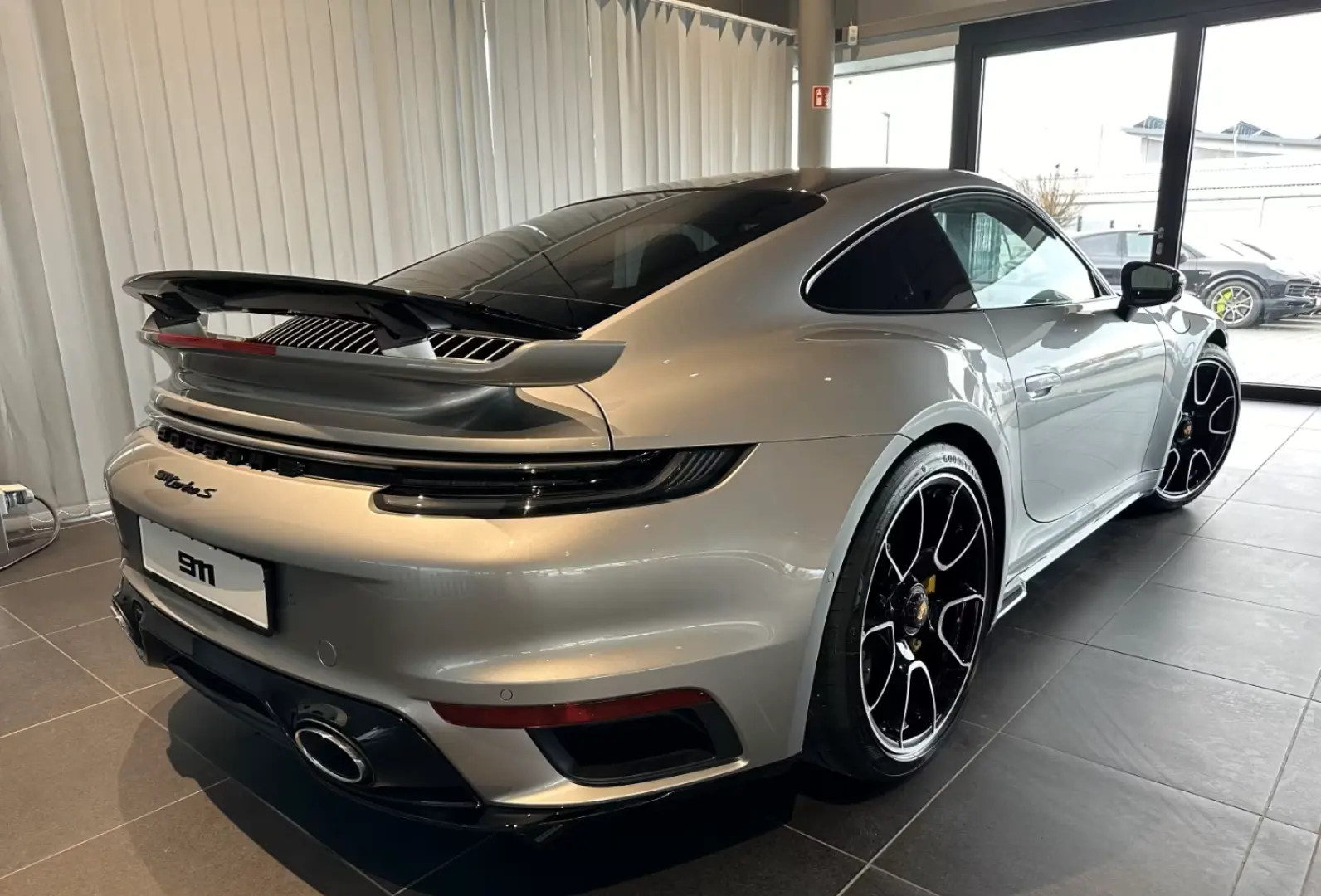 Porsche 992 (911) Turbo S/Leichtbau-Paket/Carbon/PA