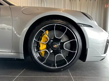 Porsche 992 (911) Turbo S/Leichtbau-Paket/Carbon/PA