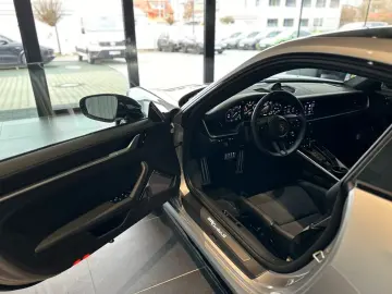 Porsche 992 (911) Turbo S/Leichtbau-Paket/Carbon/PA