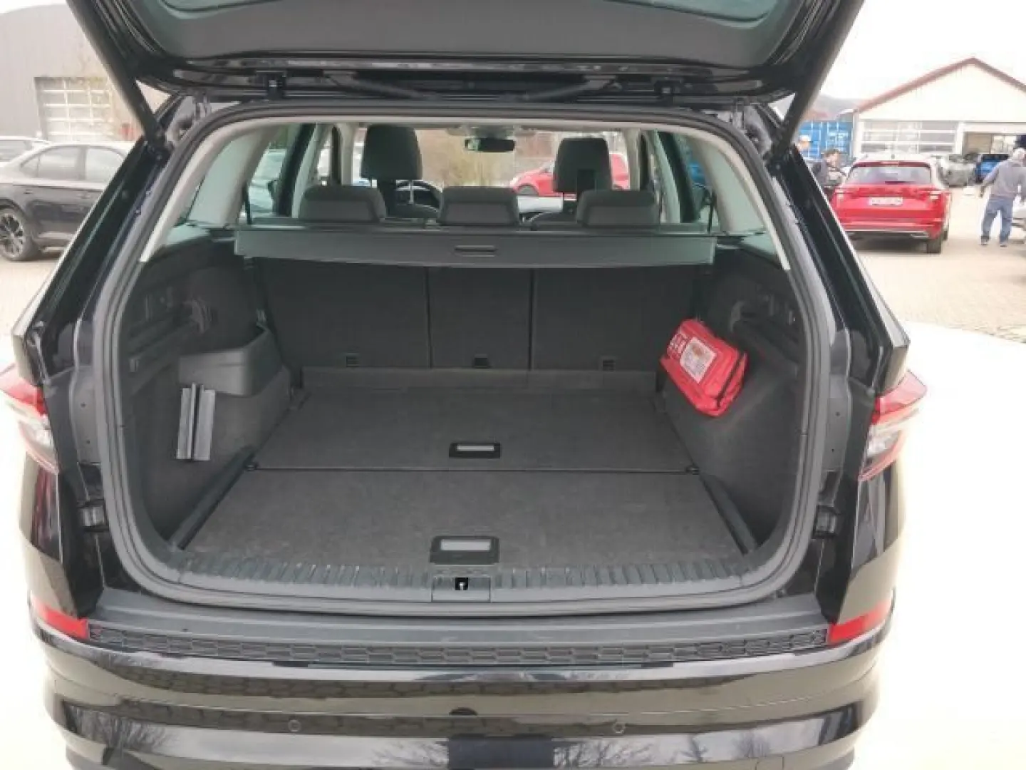 Kodiaq 2.0TDI 200PS L&K 4x4 Leder PANO AHK LED N