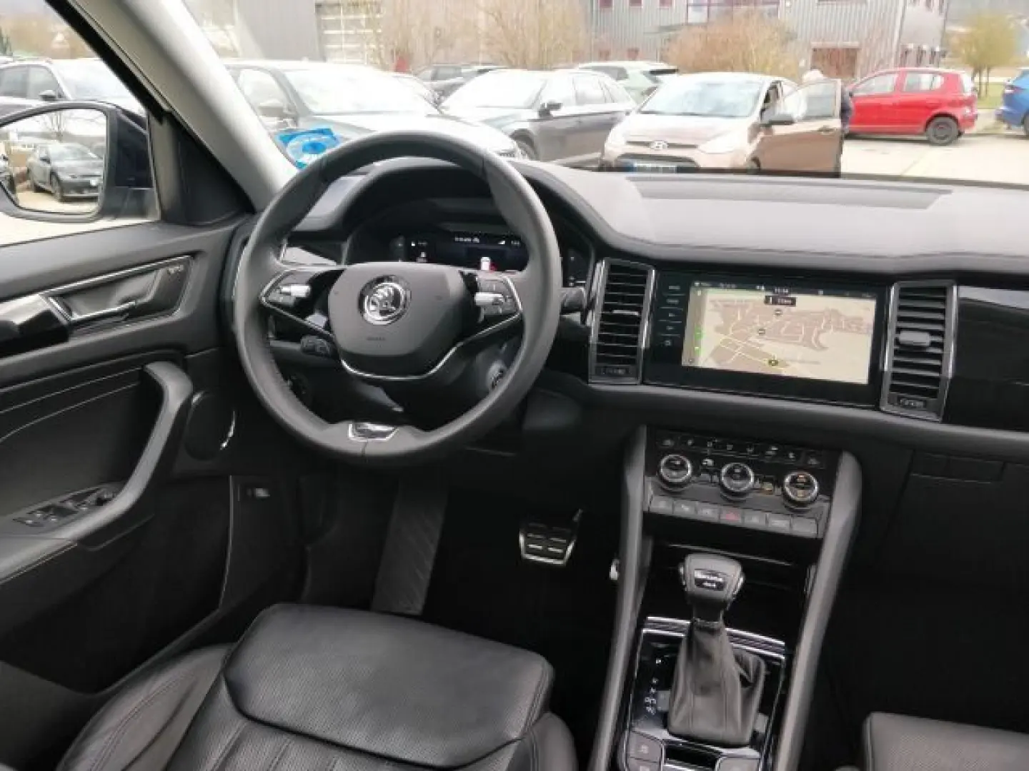 Kodiaq 2.0TDI 200PS L&K 4x4 Leder PANO AHK LED N