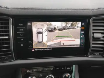 Kodiaq 2.0TDI 200PS L&K 4x4 Leder PANO AHK LED N