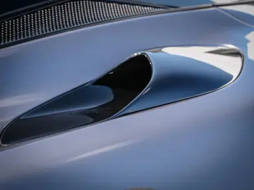 GT S MY25 Luxe, MSO Black Pack, Sports Exhaust