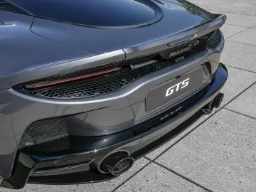 GT S MY25 Luxe, MSO Black Pack, Sports Exhaust