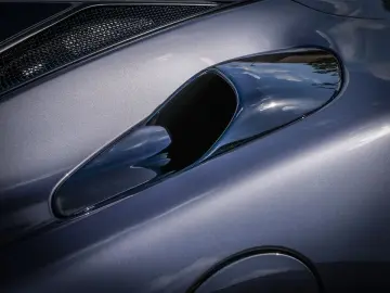 GT S MY25 Luxe, MSO Black Pack, Sports Exhaust