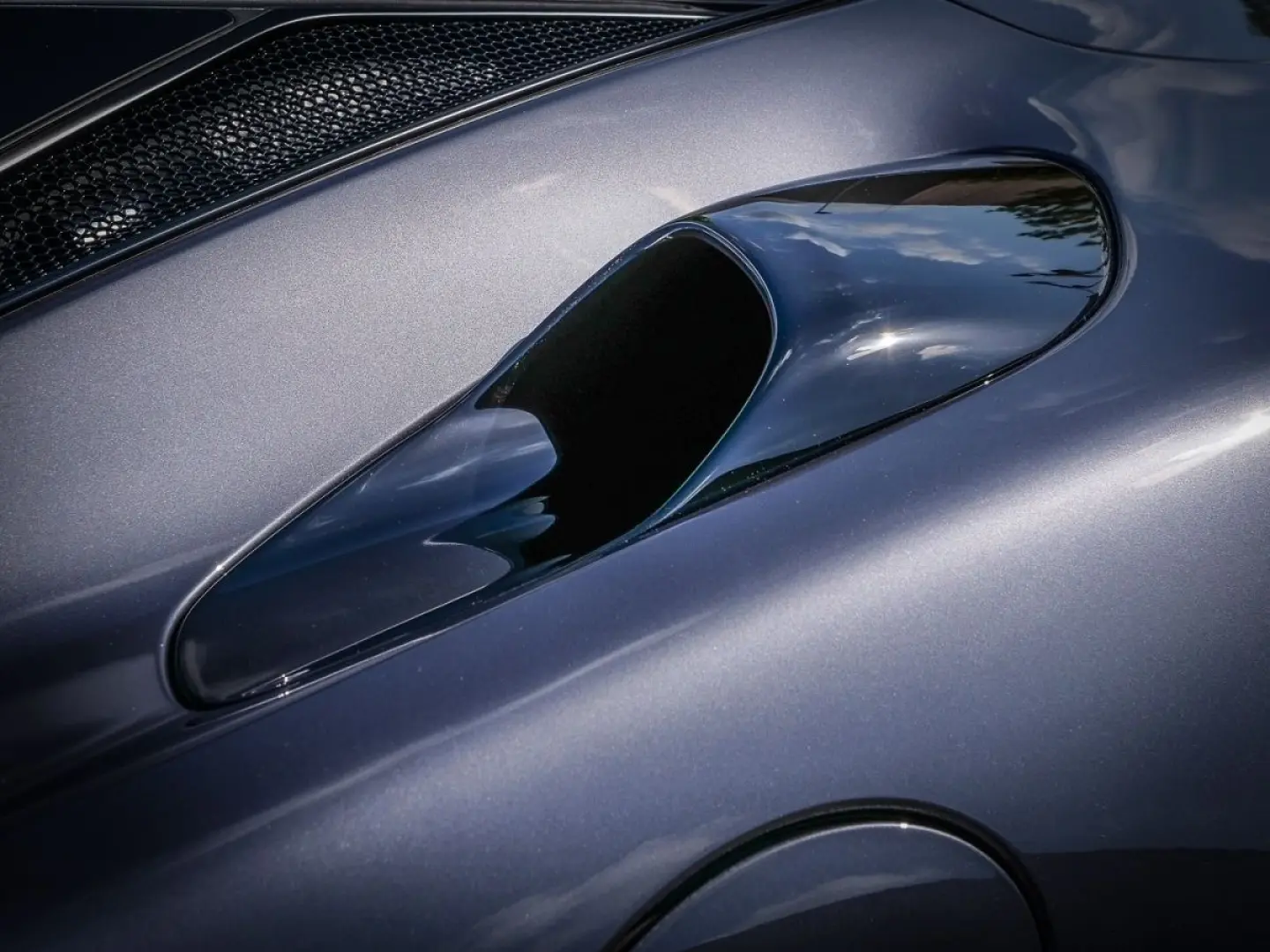 GT S MY25 Luxe, MSO Black Pack, Sports Exhaust