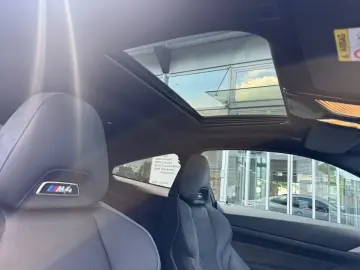 M4 Coupé Competition+LASER+LIVE COCKPIT PRO+GLAS