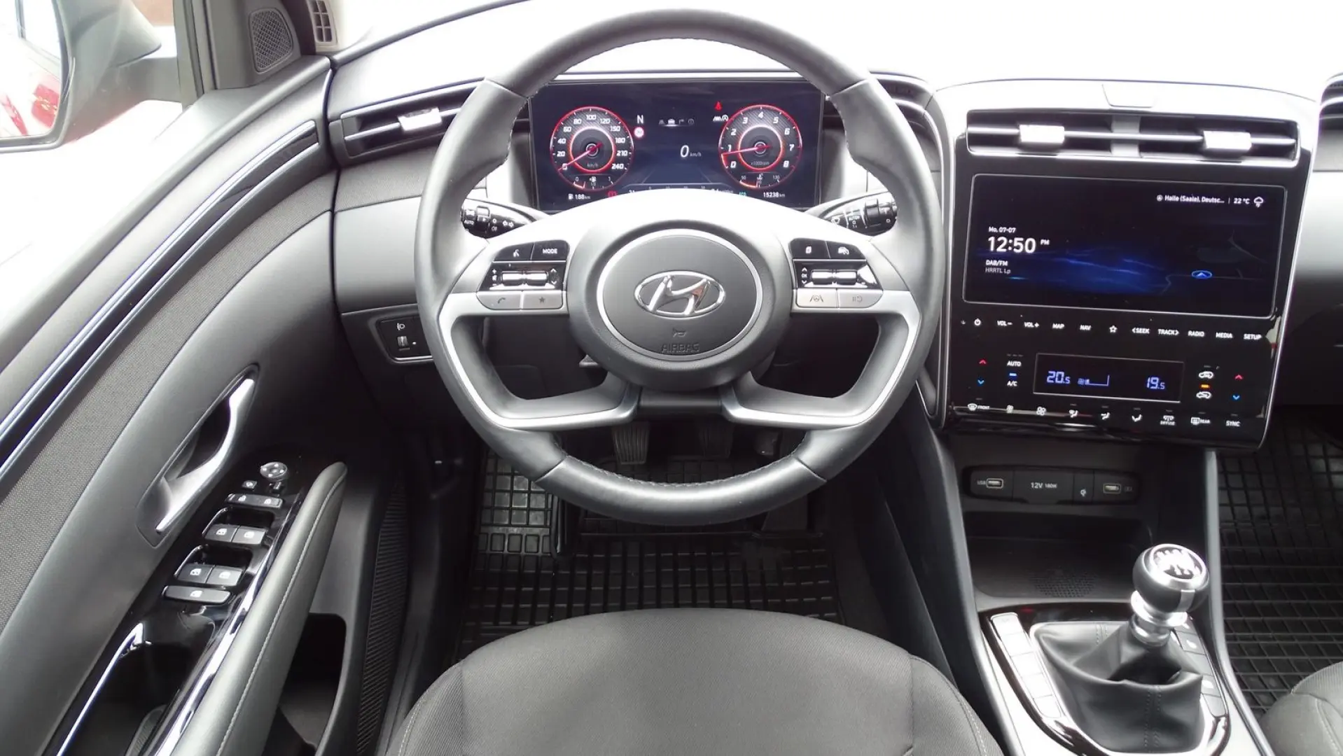 Tucson 1.6T-GDI mHev LED Navi SHZ Kam MirrorLink