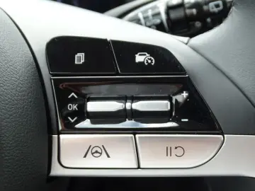 Tucson 1.6T-GDI mHev LED Navi SHZ Kam MirrorLink